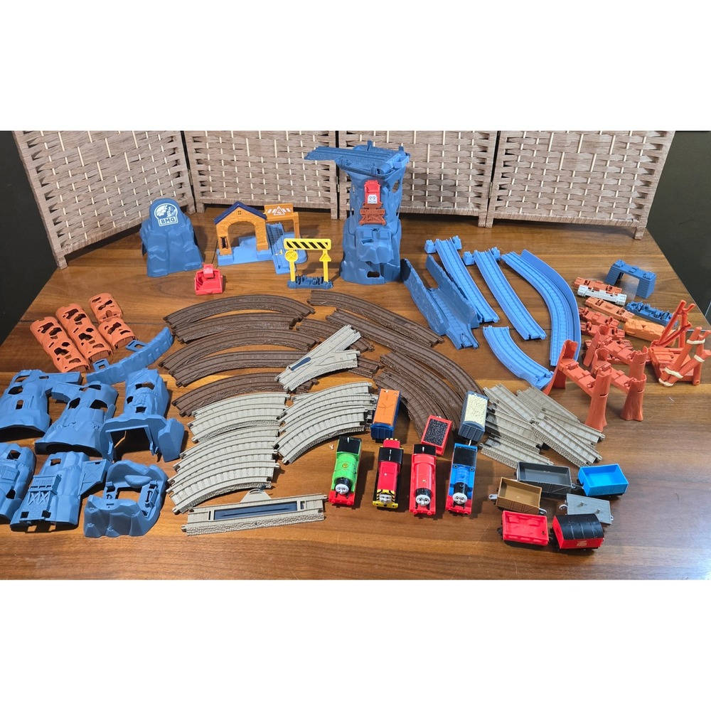 Thomas & Friends TrackMaster Motorized Train Set Lot Blue Mountain Quarry Tracks